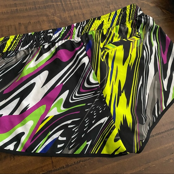 Fabletics Carrie Running Athletic Shorts Multicolor Size Small - Picture 6 of 9